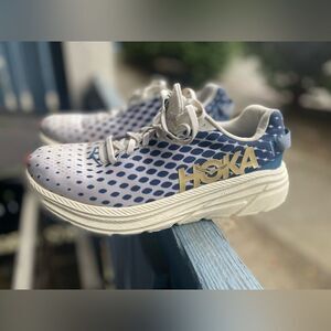 Hoka One One Women’s Rincon TK Trainers Running Sneakers Sz 9.5 US